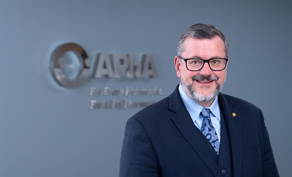 APhA is advocating for greater access to federal student loans